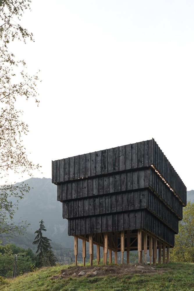 Cabane La Suie / Marina Poli + Philippe Paumelle + Richard Trézeux