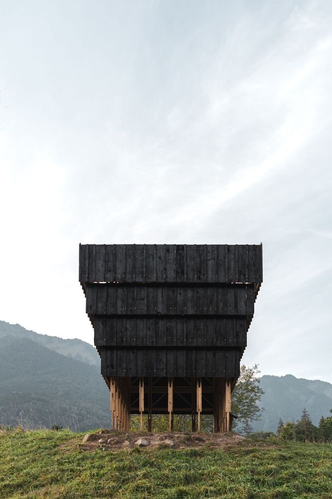 Cabane La Suie / Marina Poli + Philippe Paumelle + Richard Trézeux