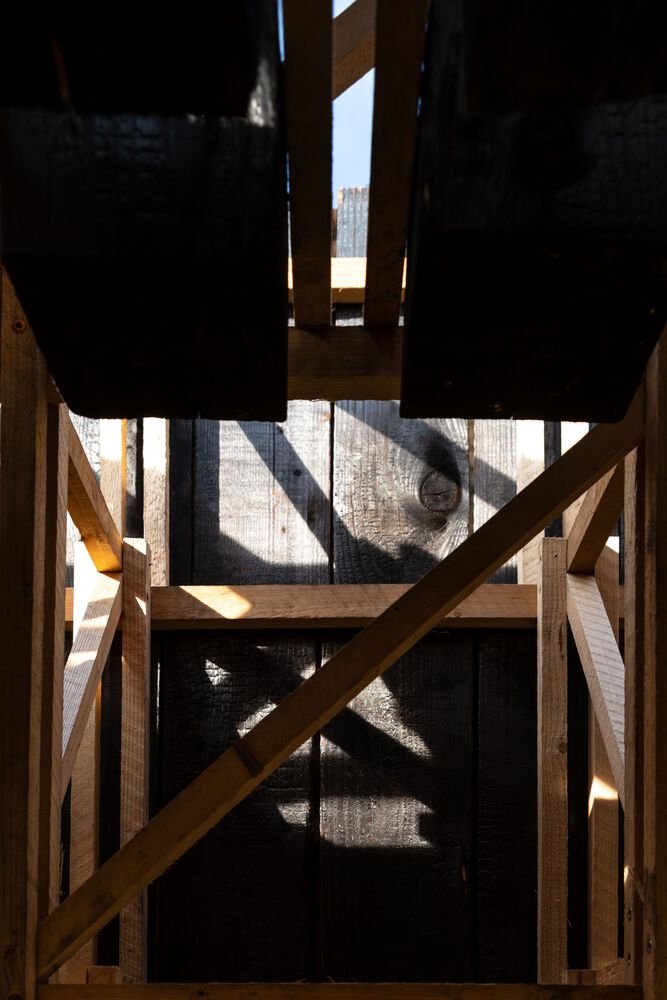 Cabane La Suie / Marina Poli + Philippe Paumelle + Richard Trézeux