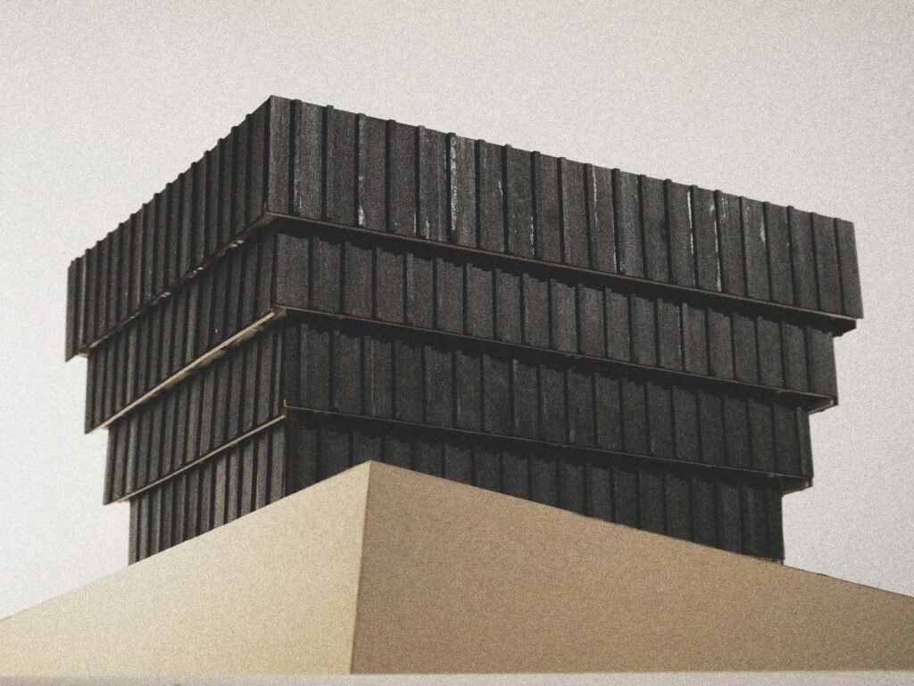 Cabane La Suie / Marina Poli + Philippe Paumelle + Richard Trézeux