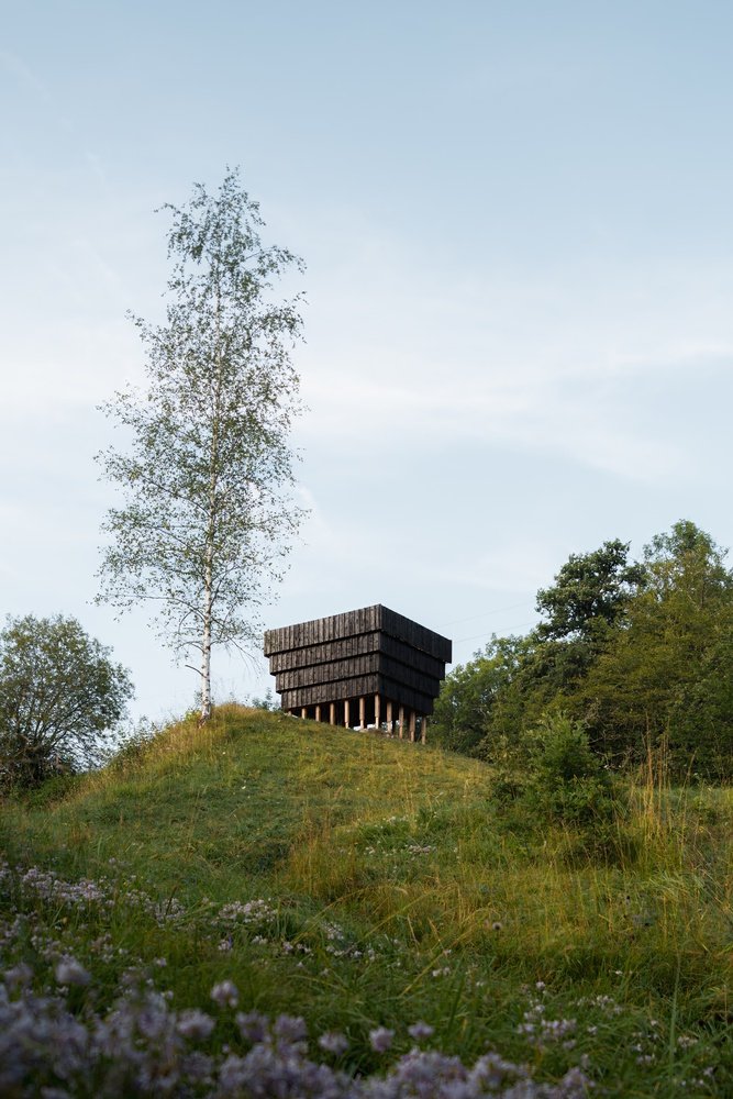 Cabane La Suie / Marina Poli + Philippe Paumelle + Richard Trézeux