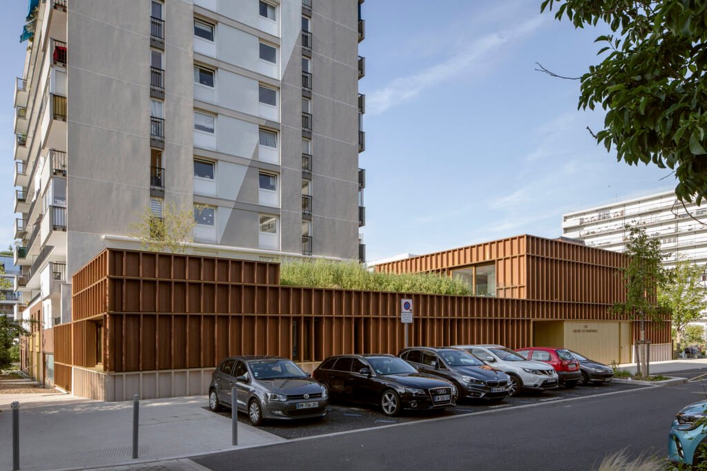 Crèche et Médiathèque de Jouets / a+samueldelmas architectes