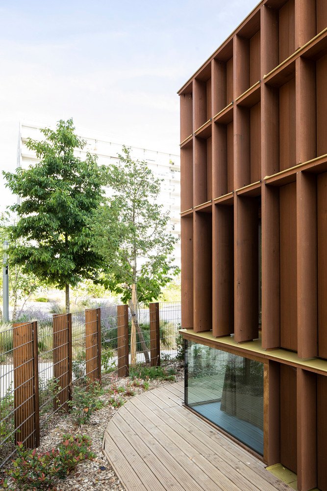 Crèche et Médiathèque de Jouets / a+samueldelmas architectes
