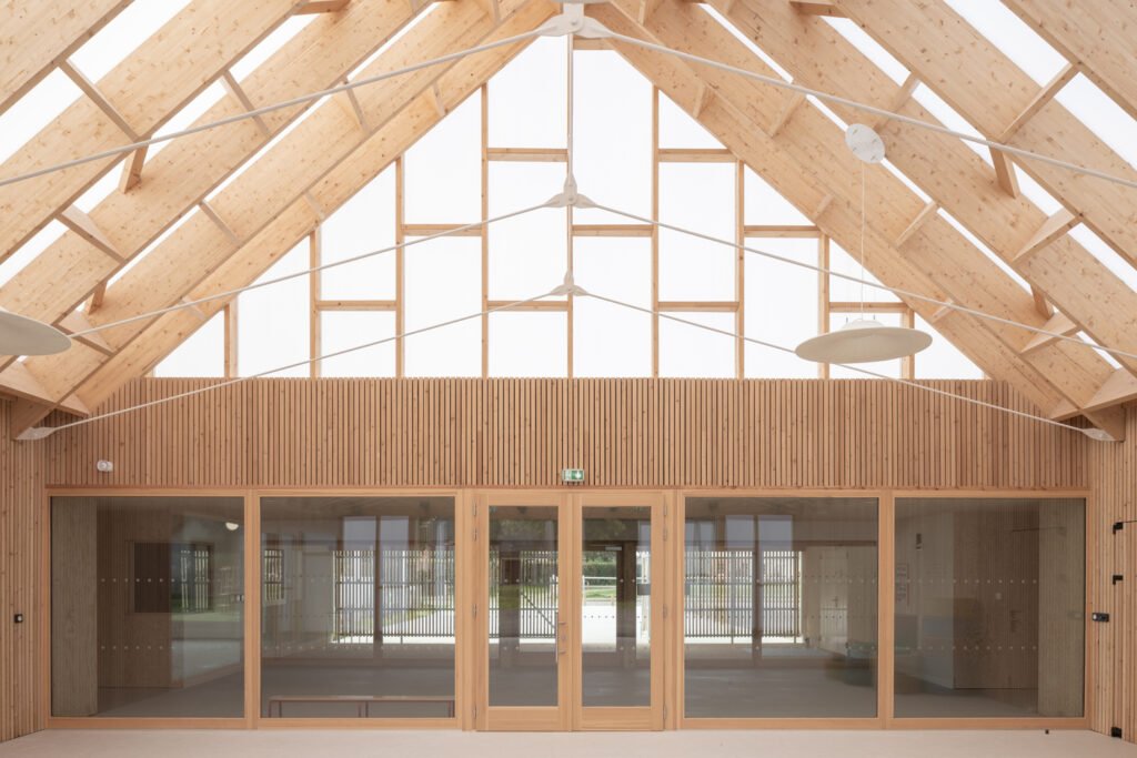École Maternelle à Saint-Ouen-du-Tilleul / ACAU Architectes