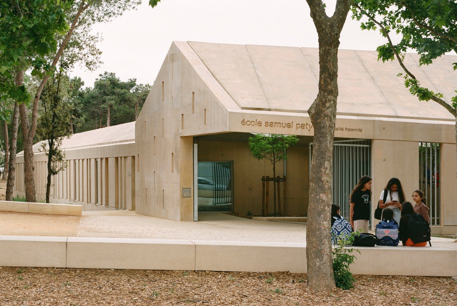 Groupe scolaire Samuel Paty / Ateliers O-S architectes + NAS architecture