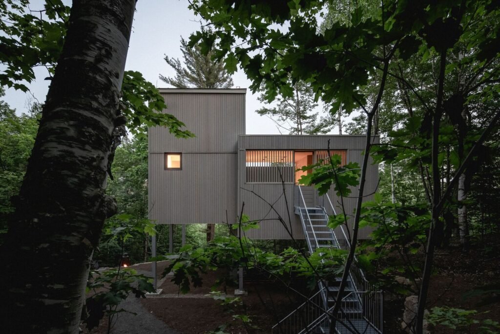 La Cime Chalet / NatureHumaine