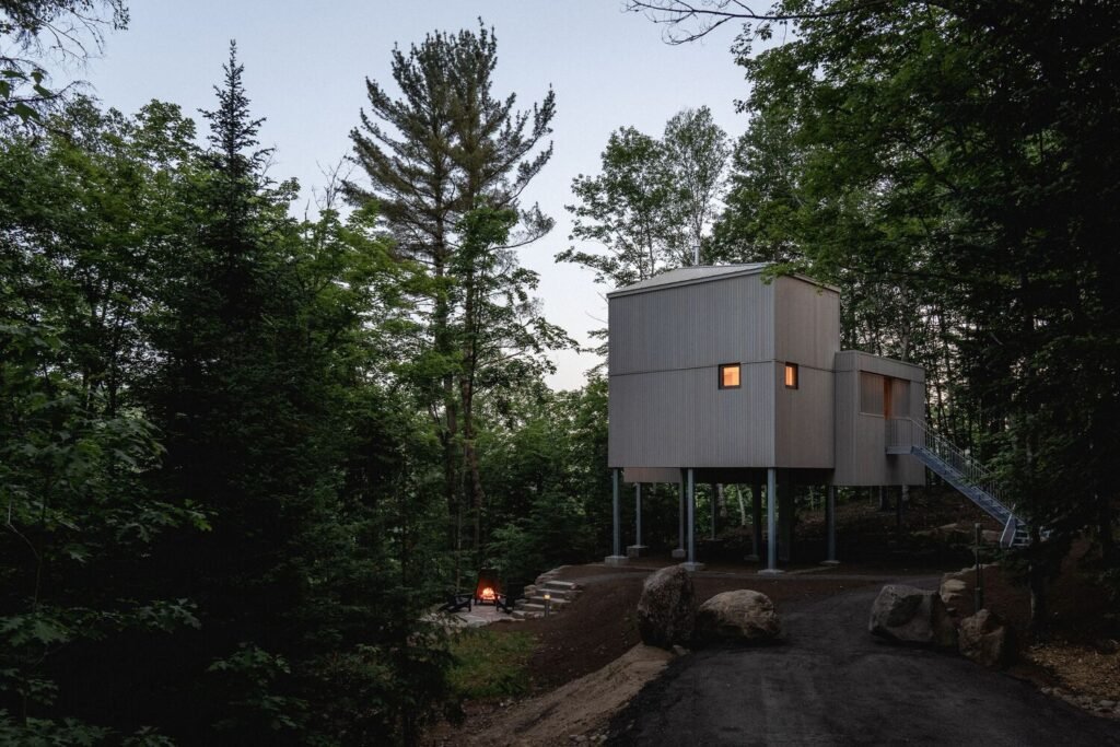 La Cime Chalet / NatureHumaine