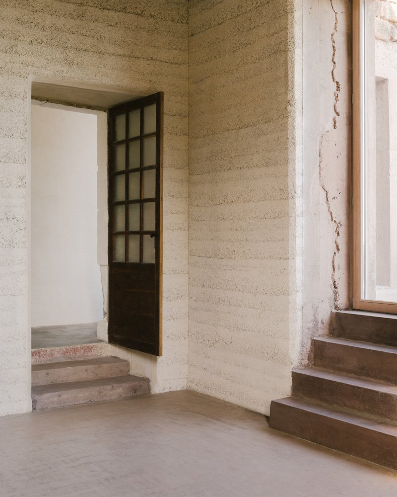 LA FAGE, une maison dans une maison / Plan Común