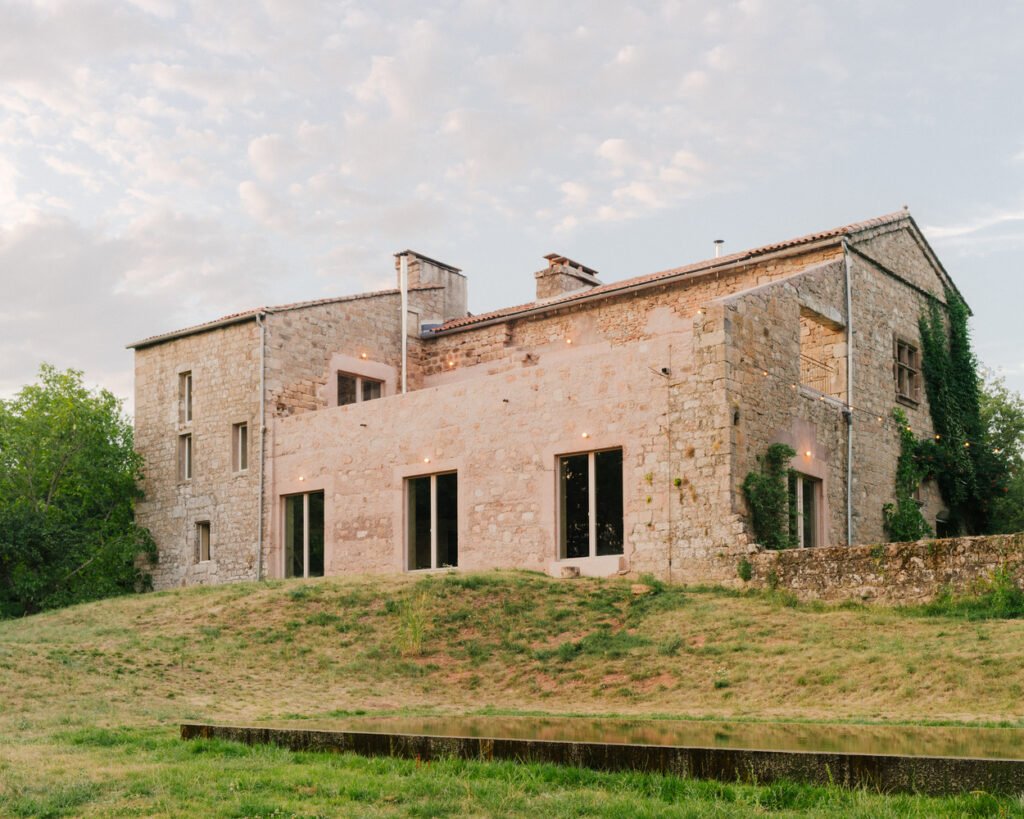 LA FAGE, une maison dans une maison / Plan Común