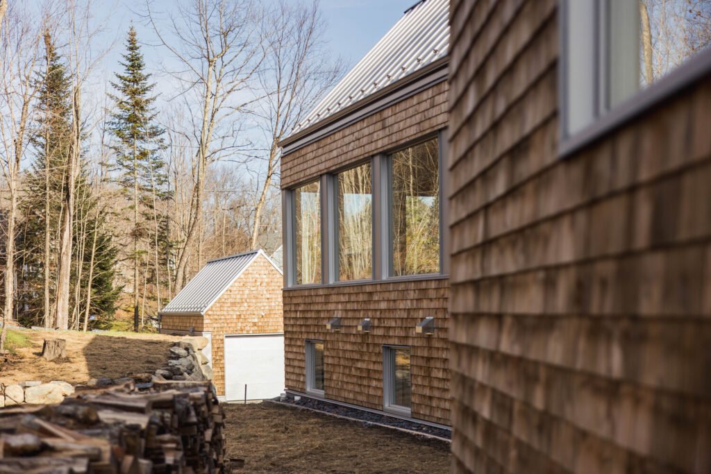 La Maison des Frères Tino / Quinzhee Architecture