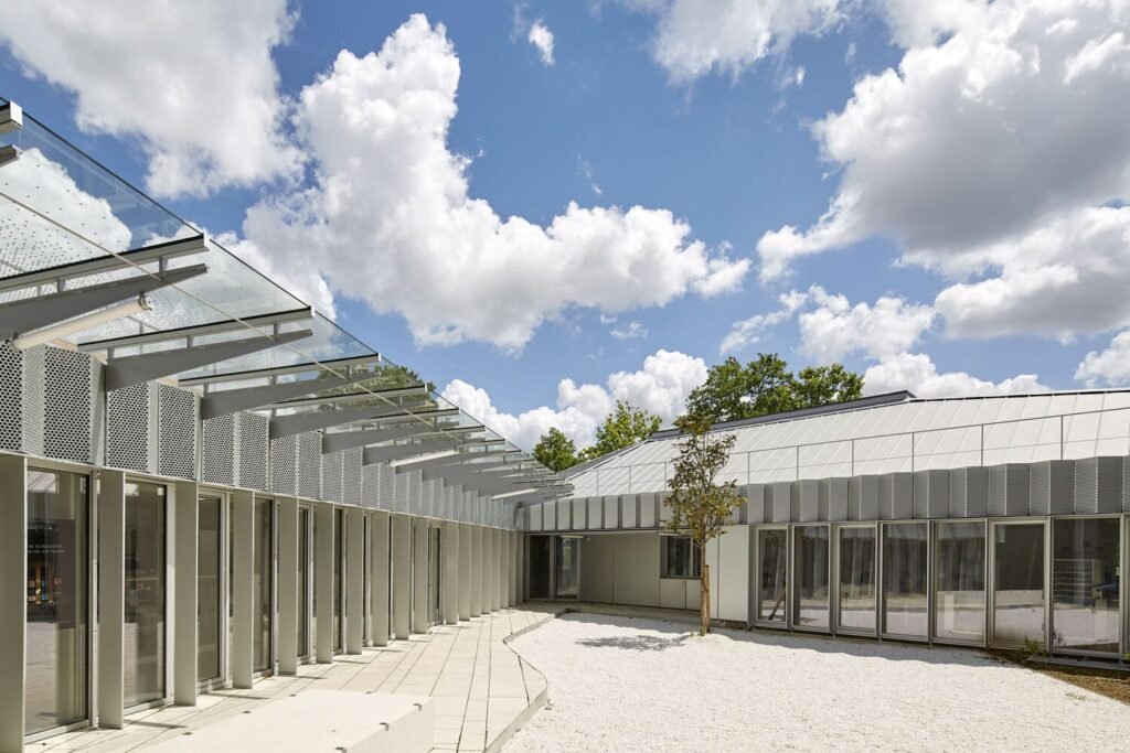 Lycée Fernand et Nadia Léger / toa | architectes associés