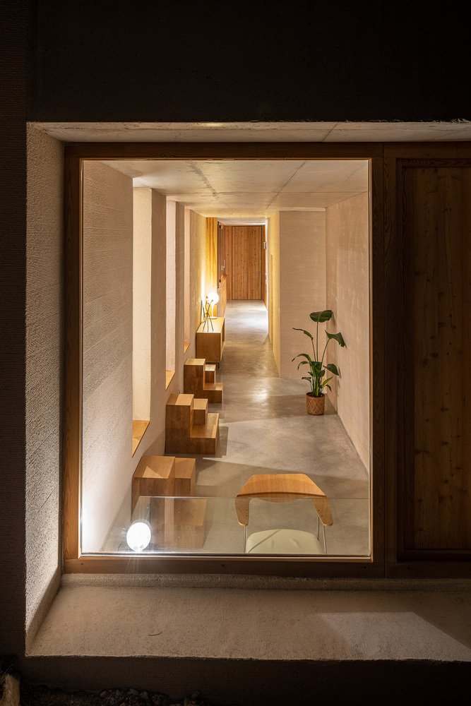 Maison dans la Forêt de Pins / AT architectes