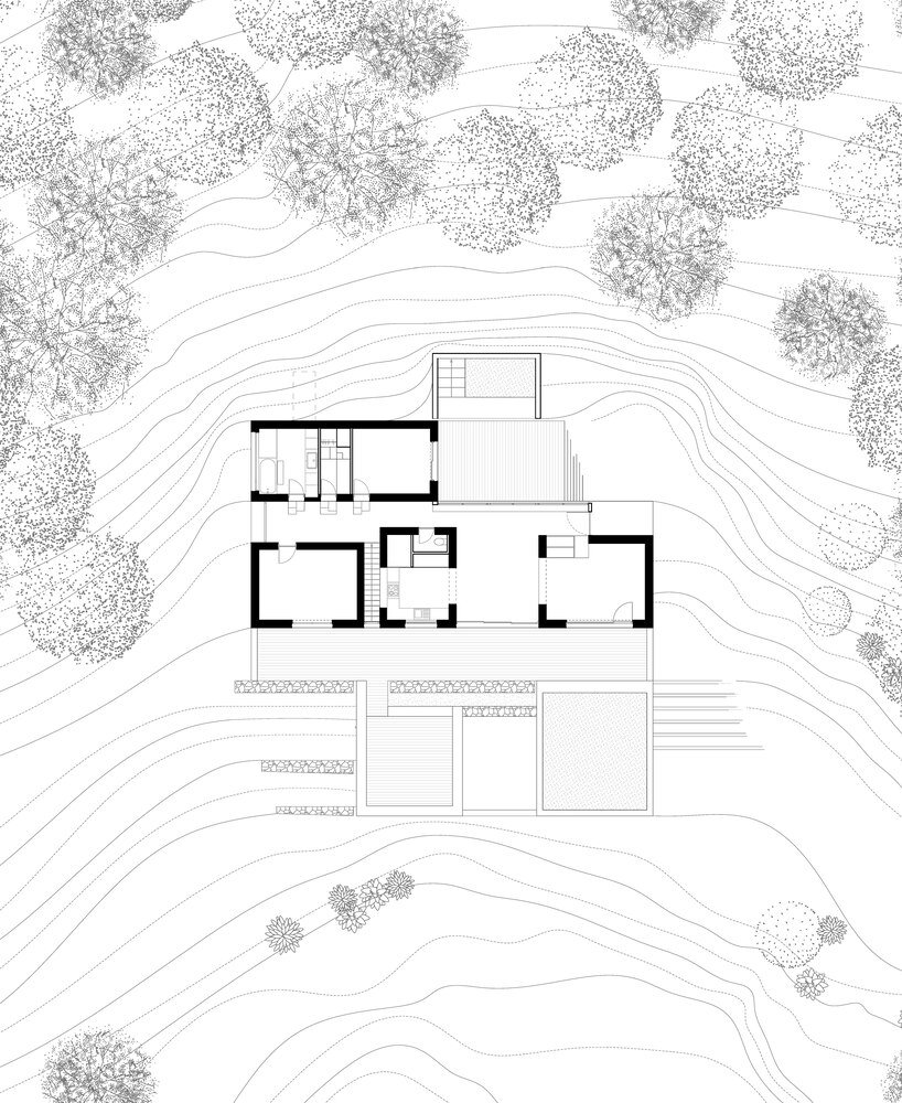 Maison dans la Forêt de Pins / AT architectes