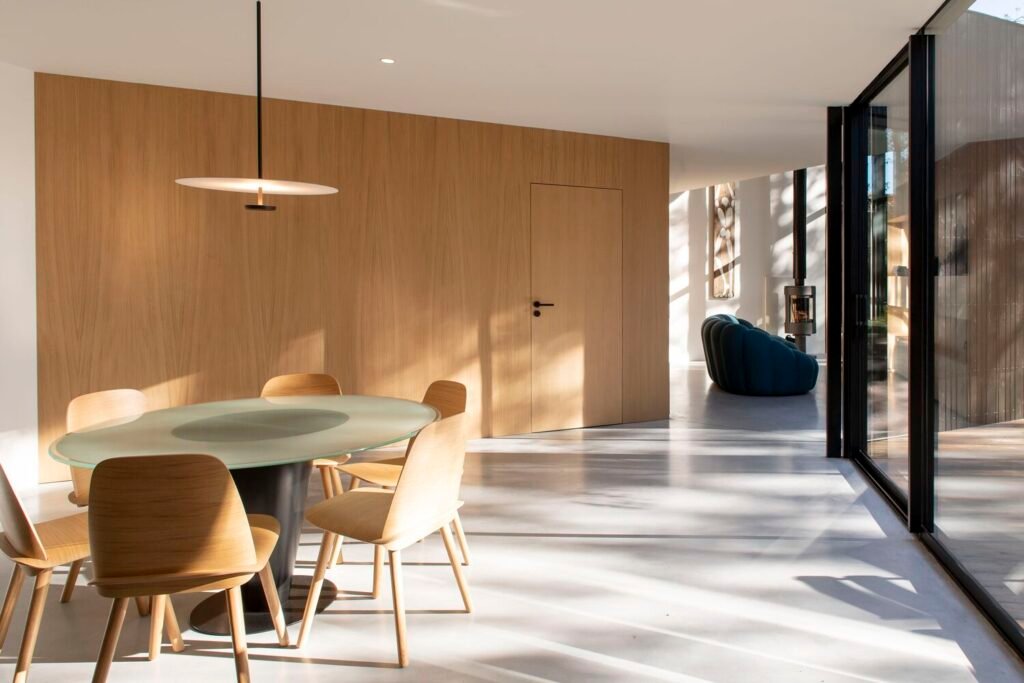Maison dans les Arbres / OECO Architectes