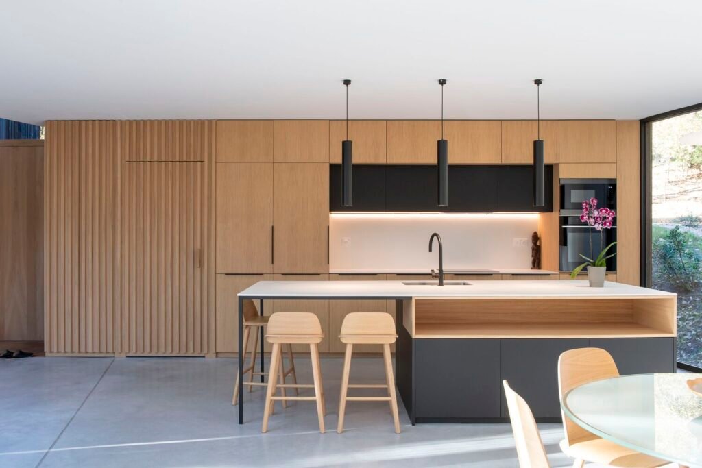 Maison dans les Arbres / OECO Architectes