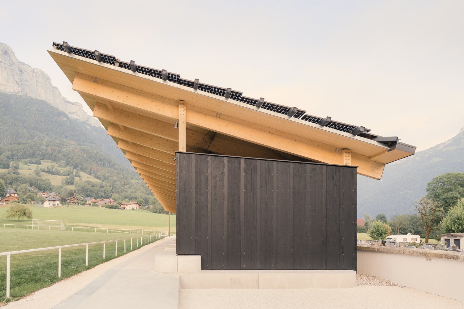 vestiaires-et-club-house-des-installations-sportives-anthony-laffargue-5 Vestiaires et Club House des Installations Sportives / Anthony Laffargue
