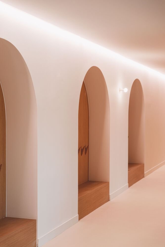 Bâtiment Fossile à l’École de Cabriès / Amelia Tavella Architectes
