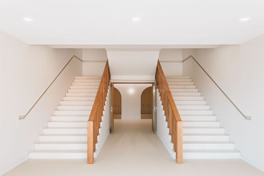 Bâtiment Fossile à l’École de Cabriès / Amelia Tavella Architectes