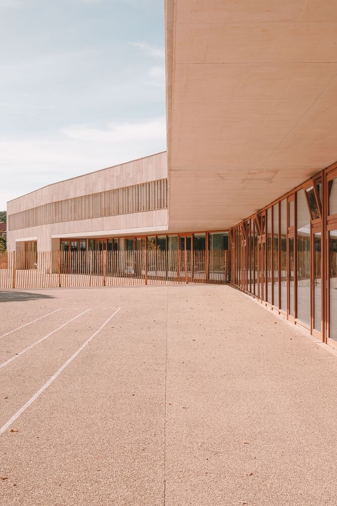 Bâtiment Fossile à l’École de Cabriès / Amelia Tavella Architectes